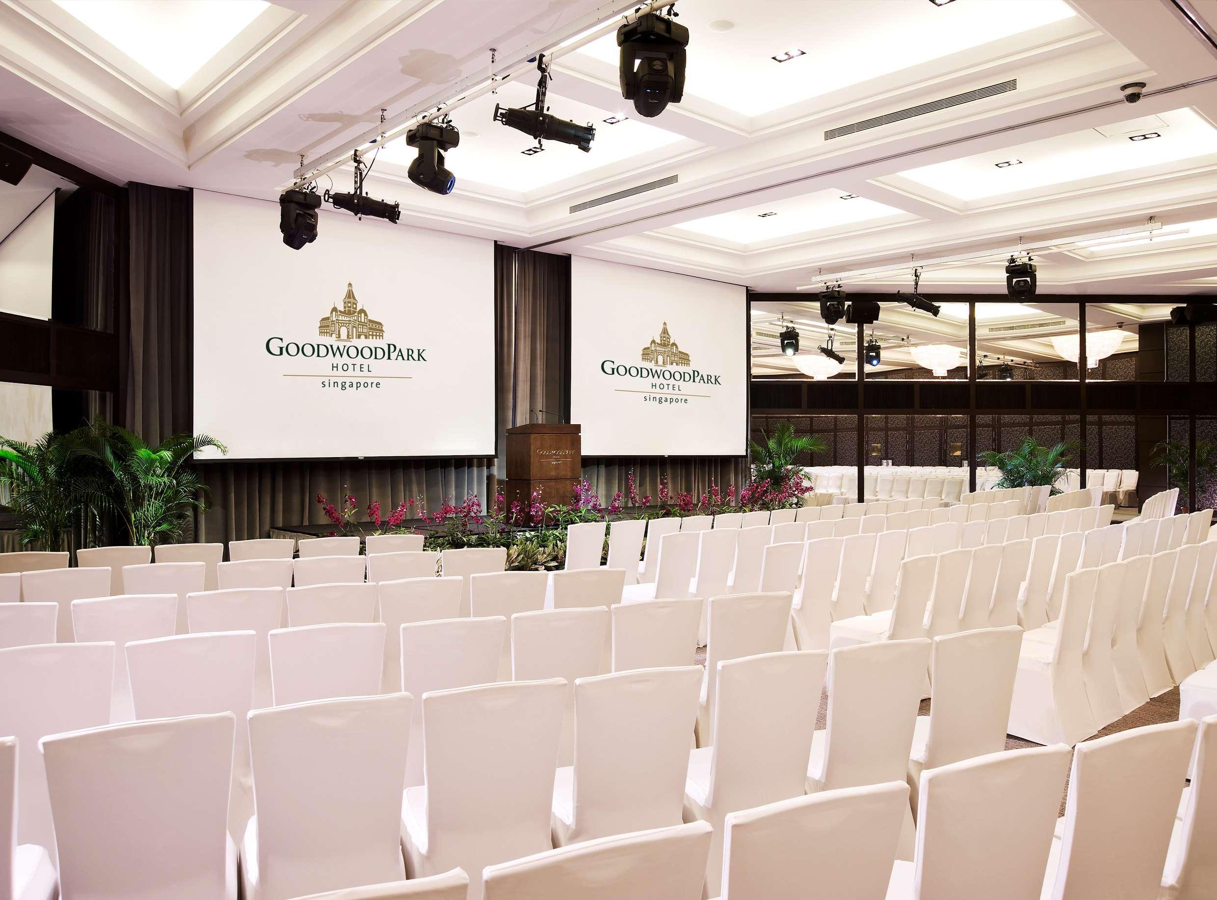 Goodwood Park Hotel Сингапур Удобства фото The ballroom