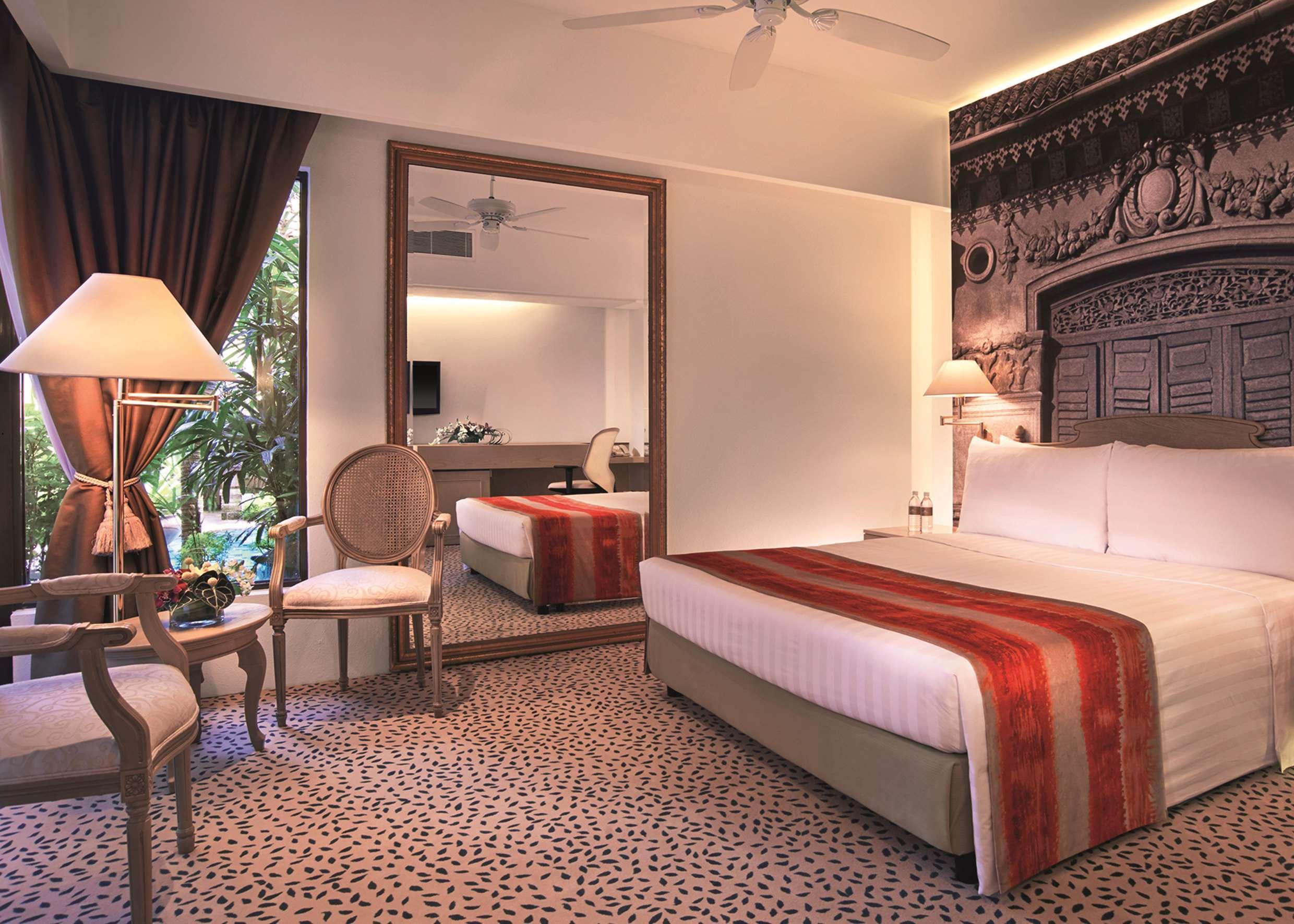 Goodwood Park Hotel Сингапур Номер фото Deluxe Room