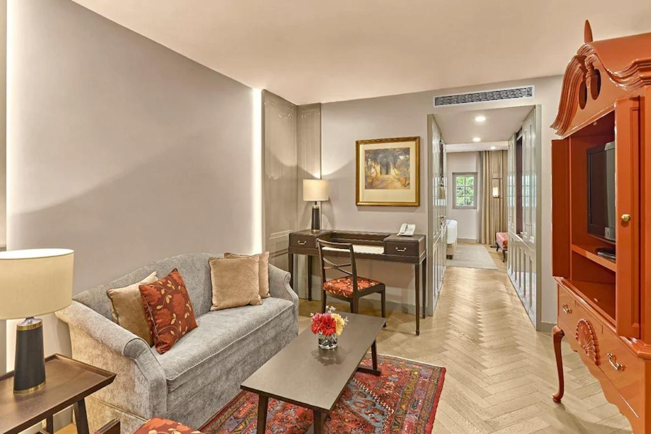 Goodwood Park Hotel Сингапур Экстерьер фото